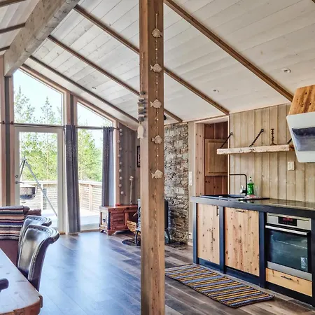 Stunning In With Kitchen بيت للعطل *